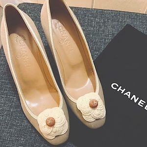 Authentic Chanel "Chamellia Flower" Pumps
